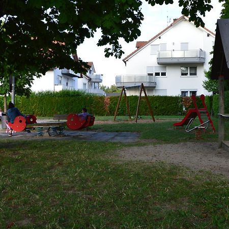 Apartamento Lamiacasa Family-Business-Near Bosch-Train Station Renningen Exterior foto